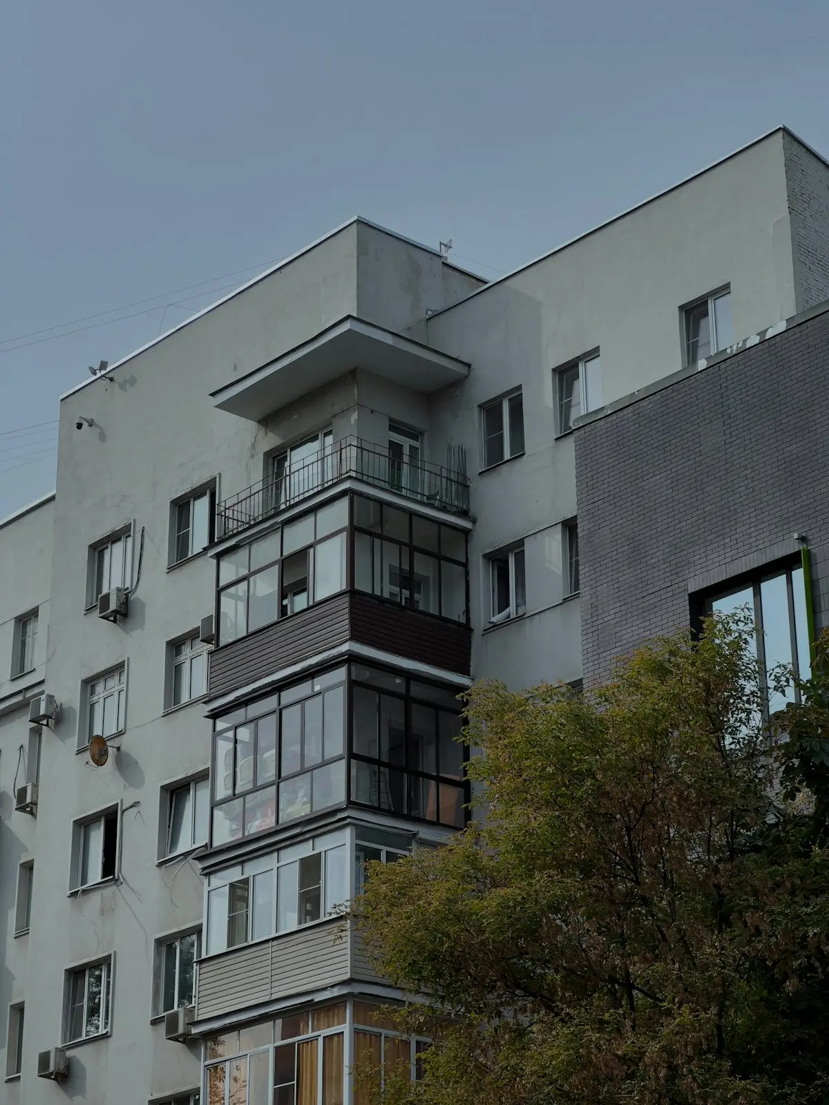 Cam balkon ve balkon kapatma: ruhsat gerekir mi?